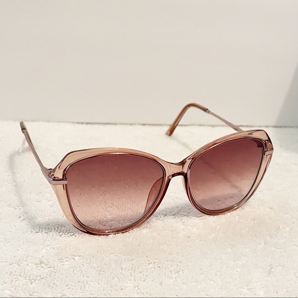 Elle Accessories - [Elle] Rose Sunglasses
